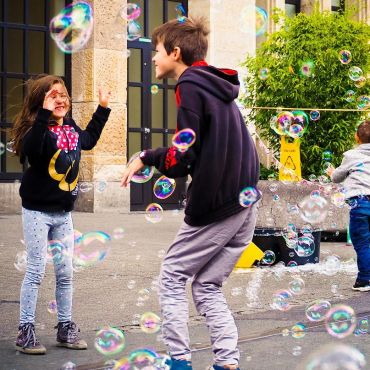 Jugend spielt - Straßenkinder